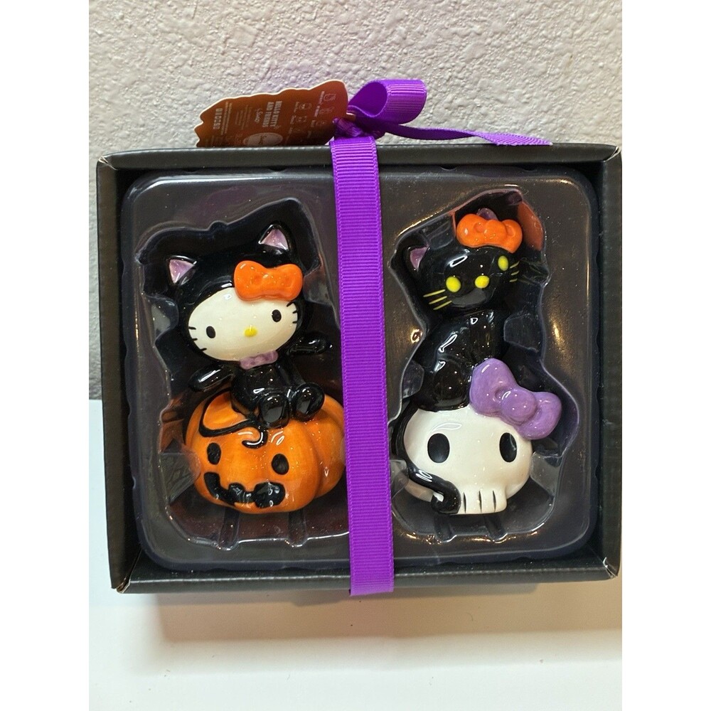 NEW Hello Kitty Halloween Black Cat Salt And Pepper Shakers Blue Sky Ceramics